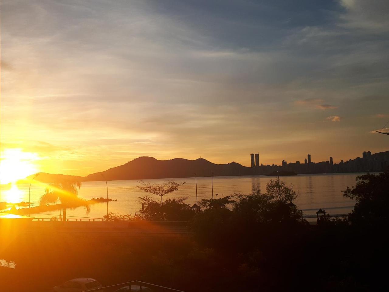 Apartamento Beira Mar Balneário Camboriú Buitenkant foto